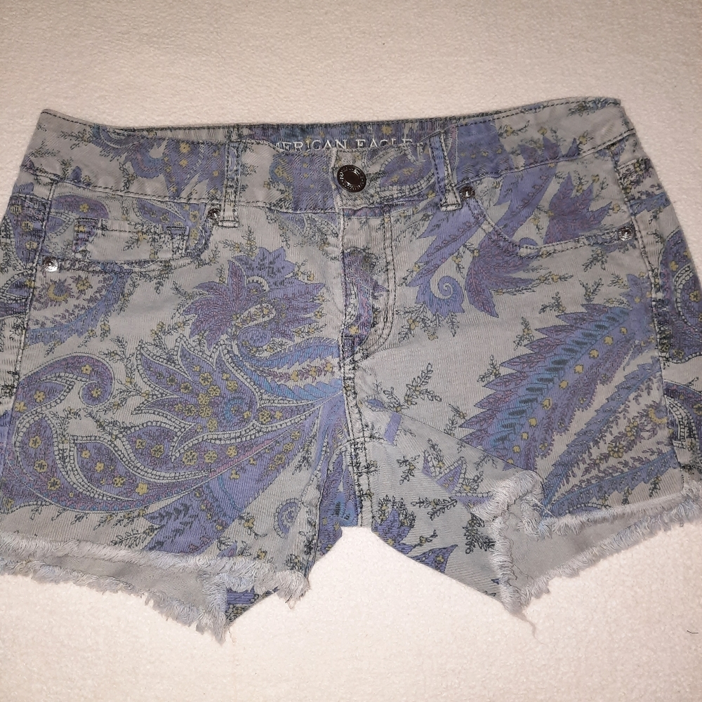 American Eagle corduroy Shorts EUC